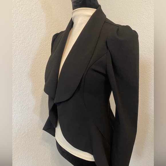 SHEIN Jackets & Blazers - SHEIN Black Puff-Sleeve Tailored Shawl Collar Blazer